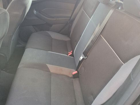 Used 2014 Ford Focus SE w/ SE Winter Package image 12