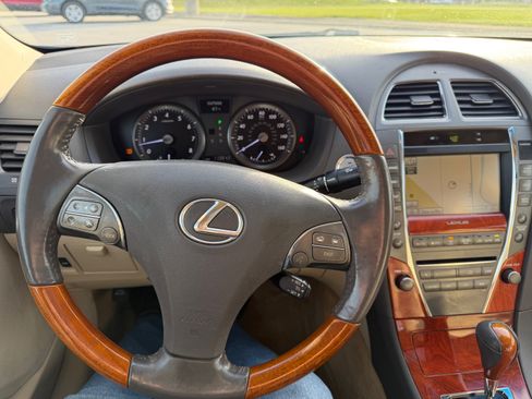Used 2010 Lexus ES 350 image 10