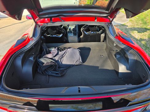 Used 2015 Chevrolet Corvette Z06 w/ 3LZ Preferred Equipment Group image 15