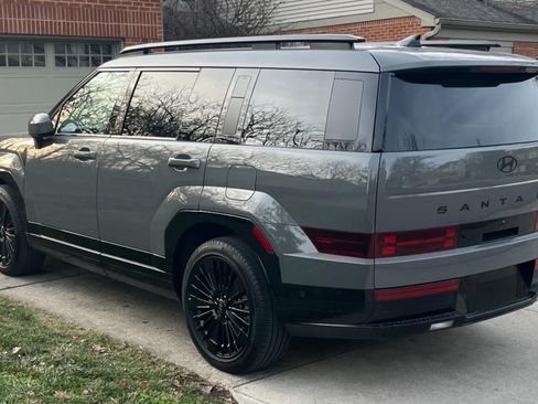 Used 2025 Hyundai Santa Fe Calligraphy image 2