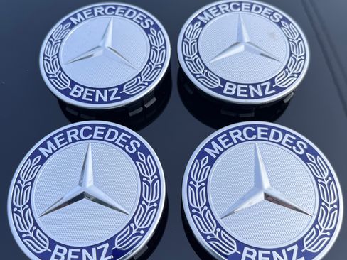 Used 2017 Mercedes-Benz E 300 4MATIC image 9