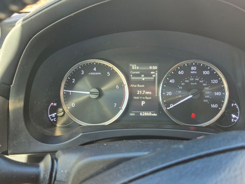 Used 2019 Lexus IS 300 image 6