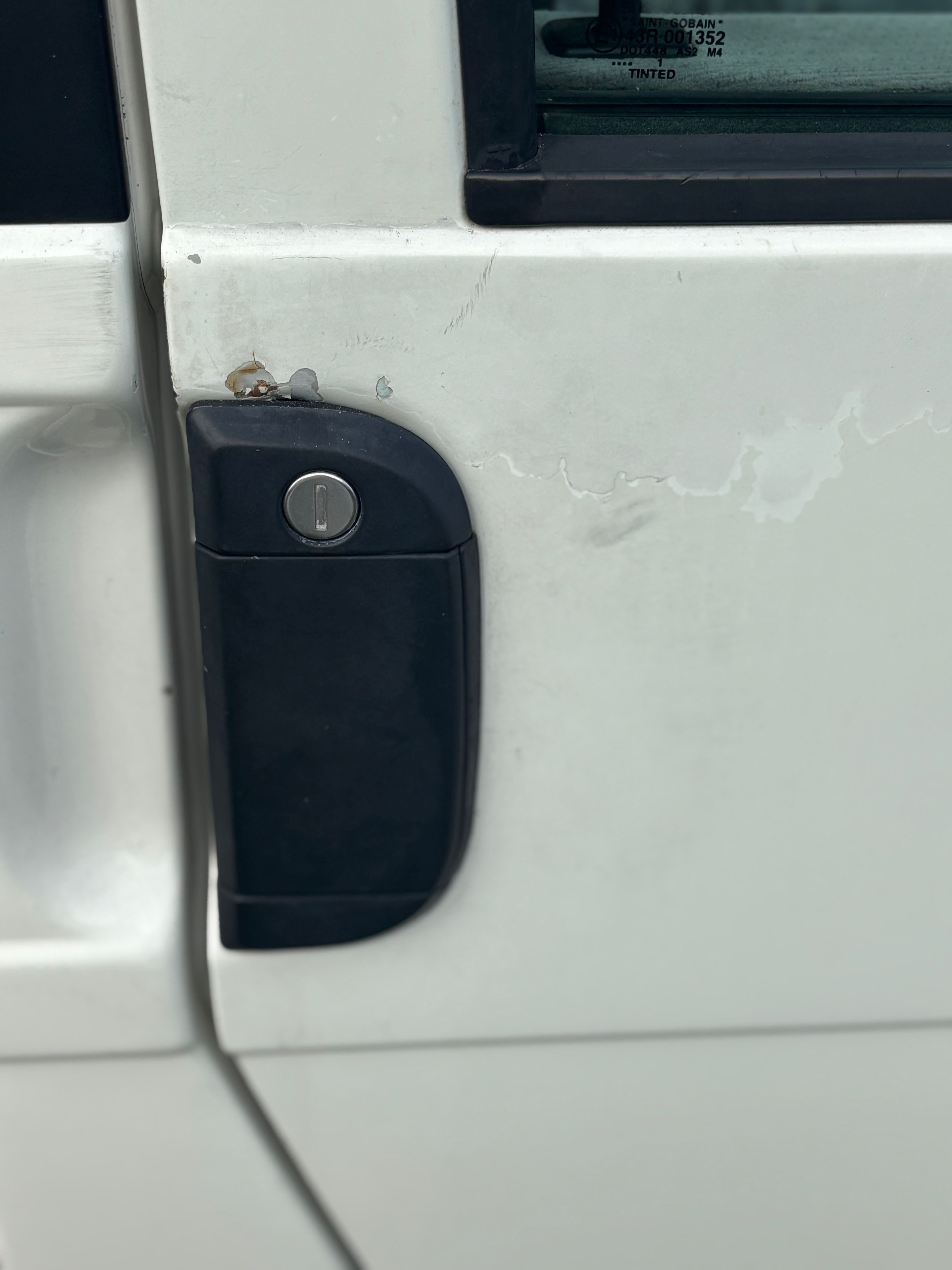 Used 2001 Volkswagen Eurovan FWD image 14