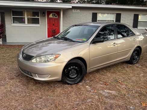 Used 2005 Toyota Camry LE image 4