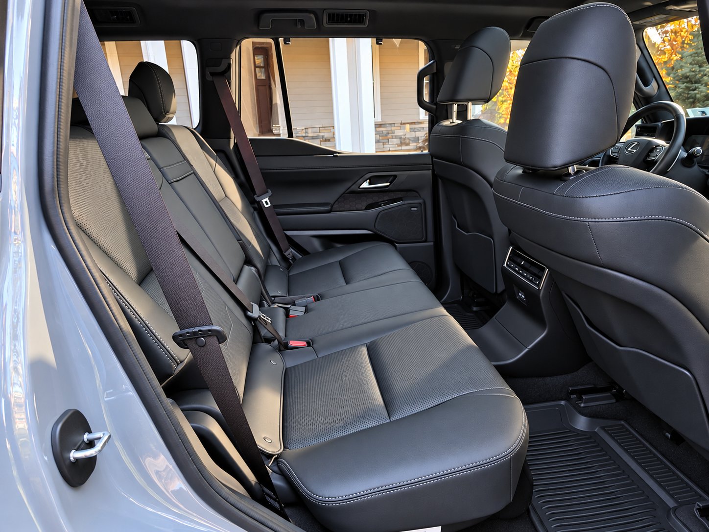 Used 2024 Lexus GX 550 w/ Accessory Package (Z1) AWD/4WD image 18