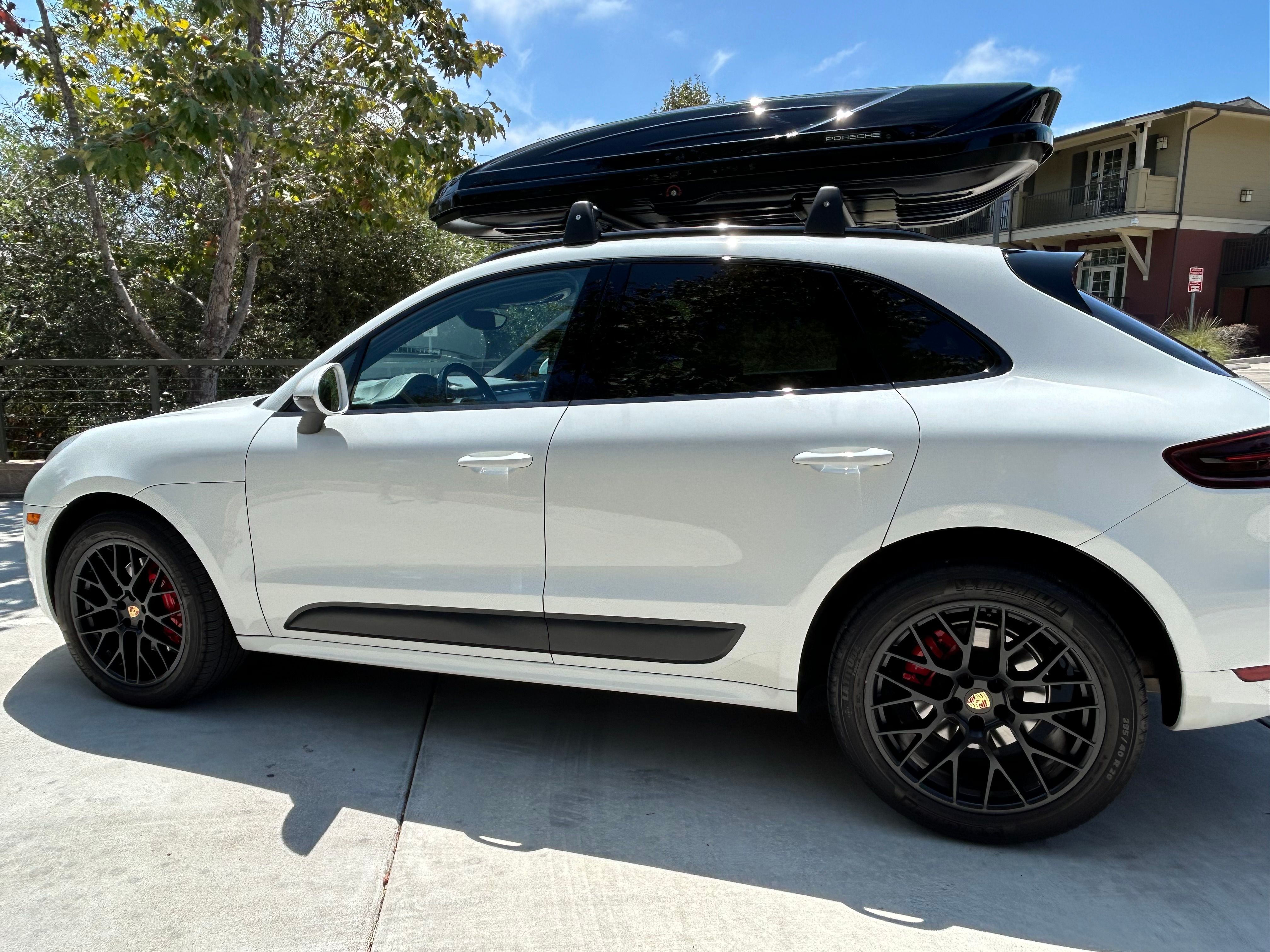 Used 2017 Porsche Macan GTS AWD/4WD image 4