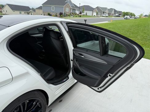 Used 2020 BMW M5 w/ Executive Package image 25