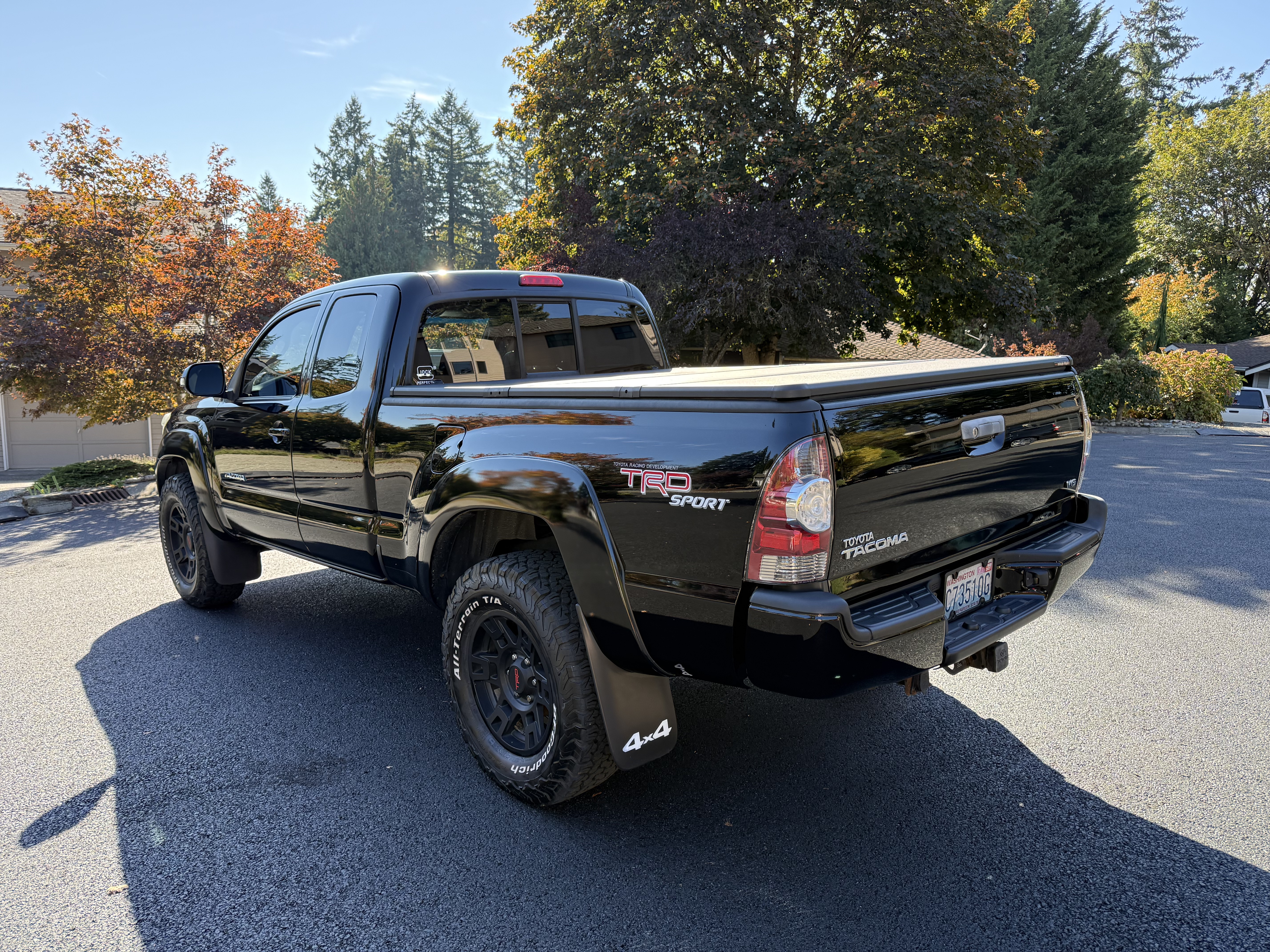 Used 2013 Toyota Tacoma 4x4 Access Cab V6 w/ TRD Sport Pkg image 6