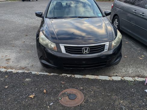 Used 2010 Honda Accord LX-P image 4