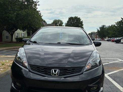 Used 2013 Honda Fit Sport image 2