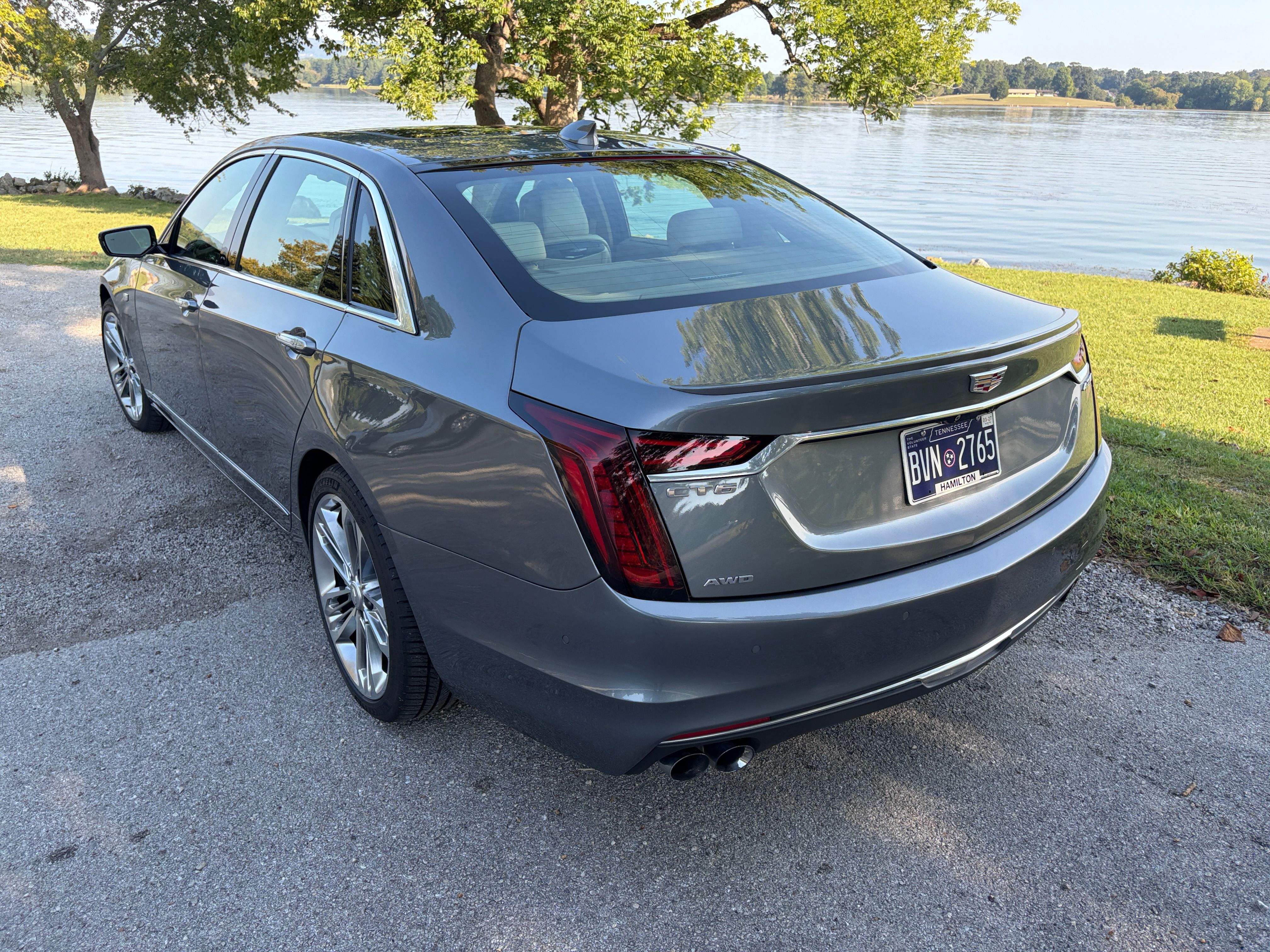Used 2019 Cadillac CT6 Platinum w/ LPO, Exterior Accent Package AWD/4WD image 2