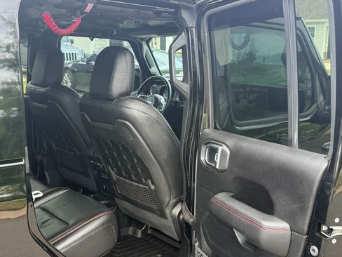 Used 2020 Jeep Gladiator Rubicon AWD/4WD image 18
