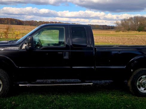 Used 2013 Ford F250 XLT w/ XLT Value Pkg image 22