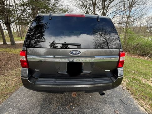 Used 2017 Ford Expedition XLT w/ Equipment Group 201A image 2