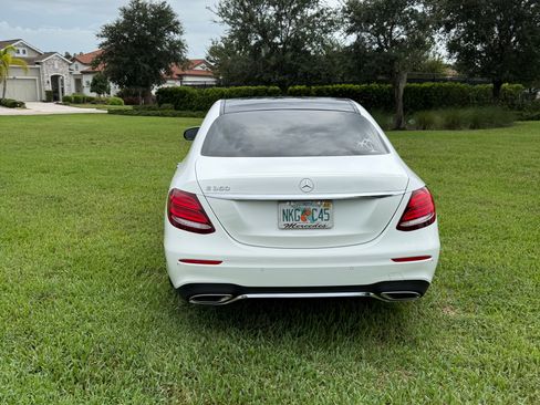 Used 2020 Mercedes-Benz E 350 Sedan image 2