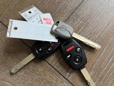 Used 2011 Honda Pilot Touring image 16