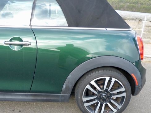 Used 2019 MINI Cooper S image 12