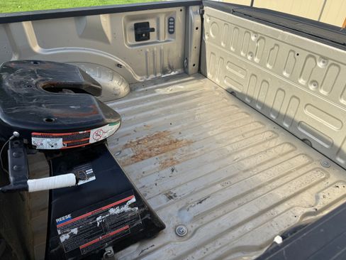 Used 2017 Ford F450 Lariat w/ Lariat Ultimate Package AWD/4WD image 9