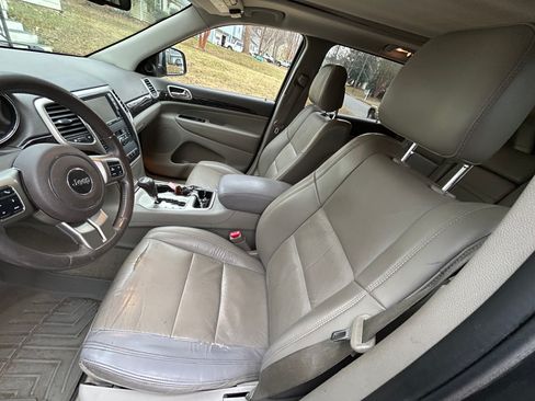 Used 2011 Jeep Grand Cherokee Laredo image 10