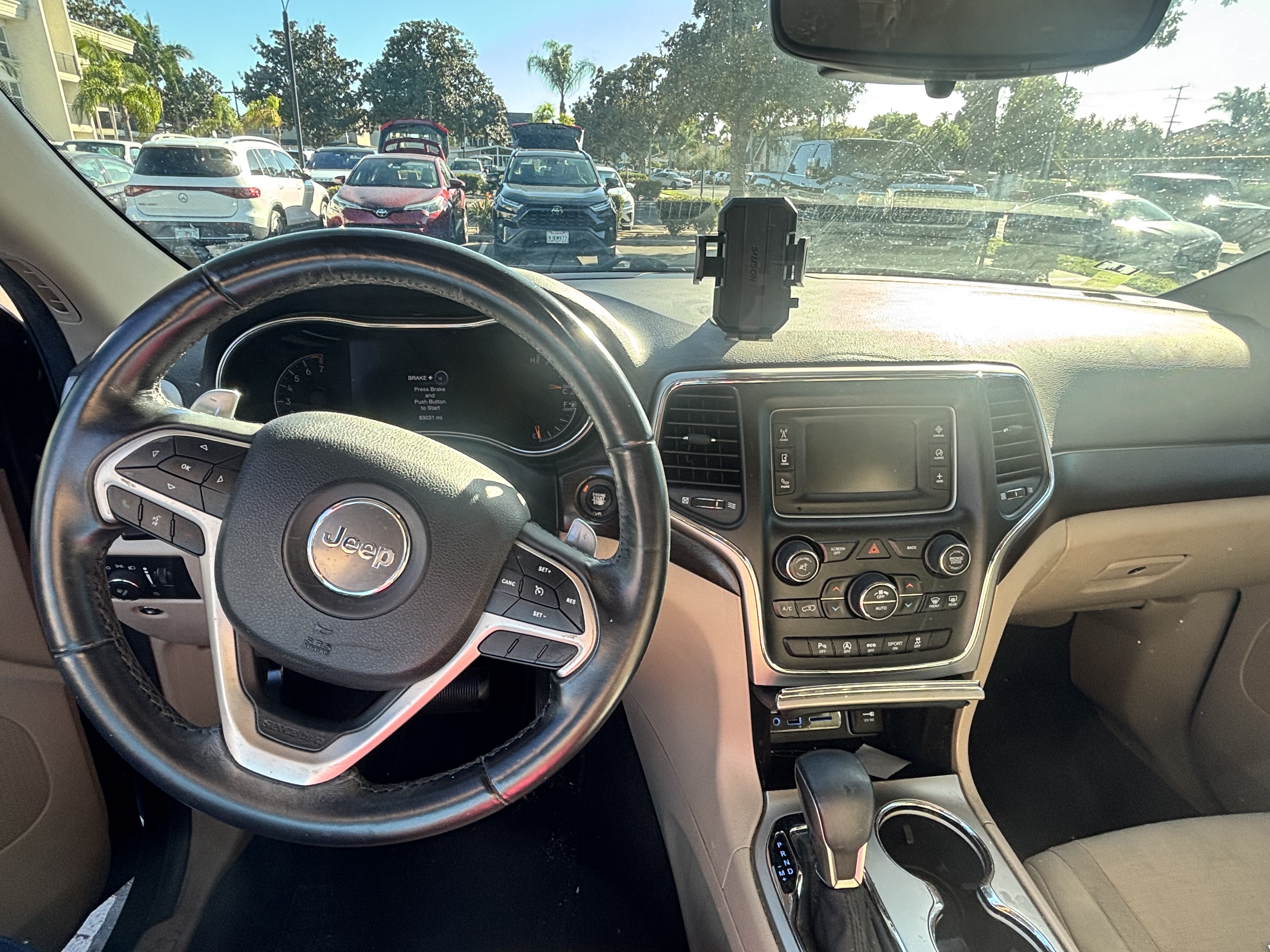Used 2017 Jeep Grand Cherokee Laredo w/ Quick Order Package 2BE RWD image 5