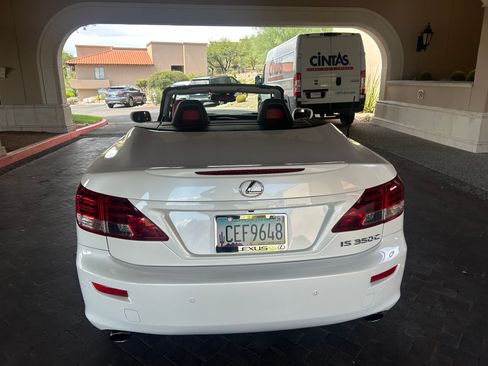 Used 2015 Lexus IS 350C w/ Luxury Package RWD image 4