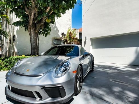 Used 2019 Porsche 911 GT3 image 2