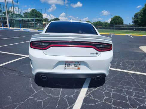Used 2018 Dodge Charger SRT Hellcat w/ Harman/Kardon Audio Group RWD image 5