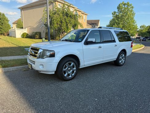 Used 2014 Ford Expedition EL Limited w/ Equipment Group 301A AWD/4WD image 10