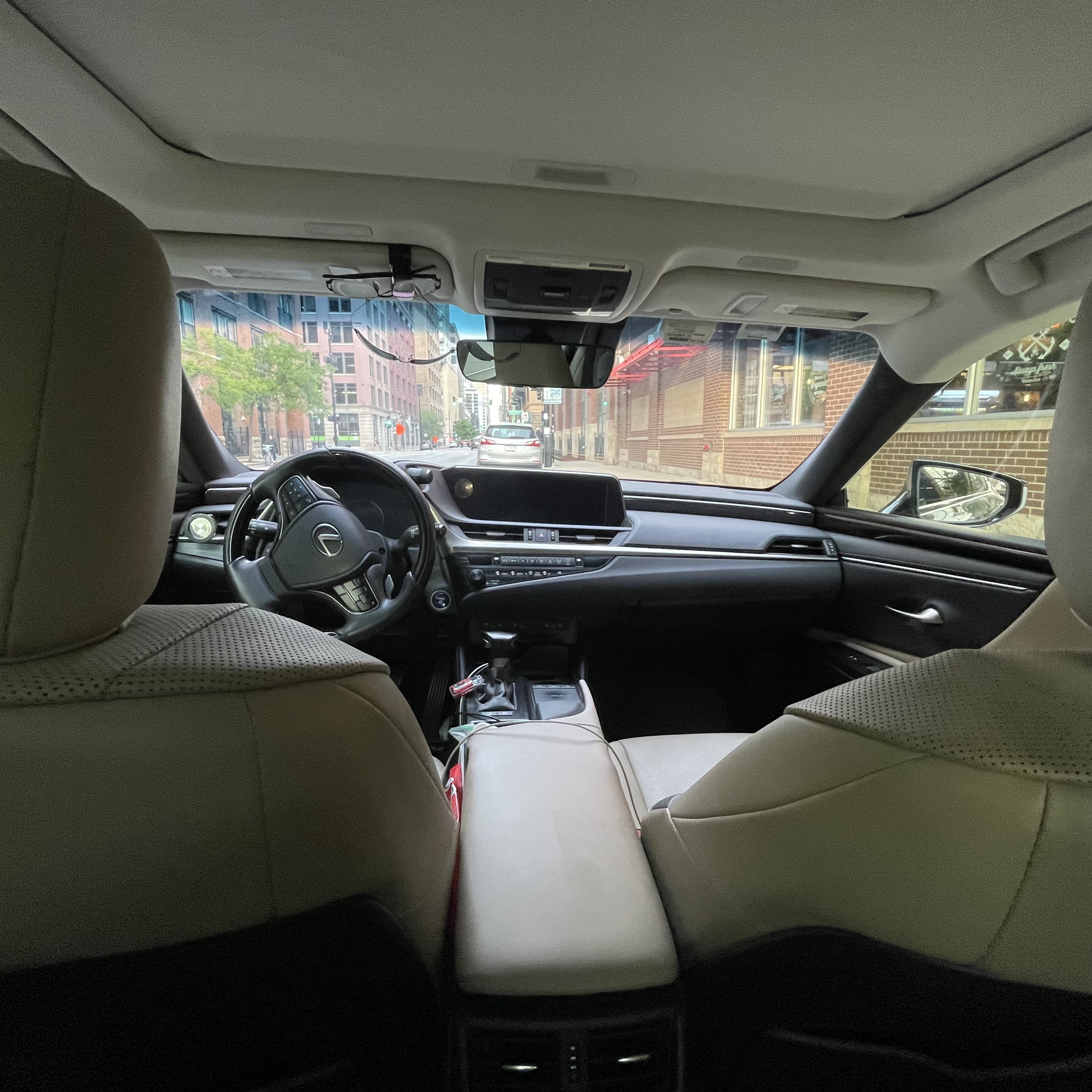 Used 2020 Lexus ES 300h w/ Premium Package FWD image 9