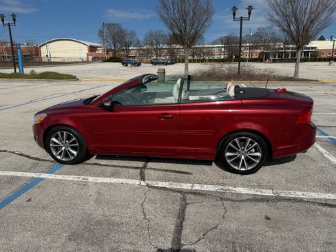 Used 2013 Volvo C70 T5 image 10