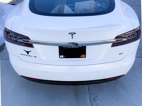 Used 2016 Tesla Model S 70 image 10