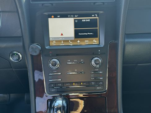 Used 2017 Lincoln Navigator L Select image 12