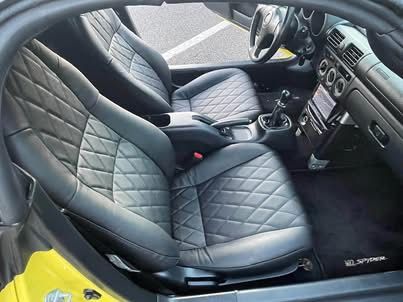 Used 2002 Toyota MR2 RWD image 12