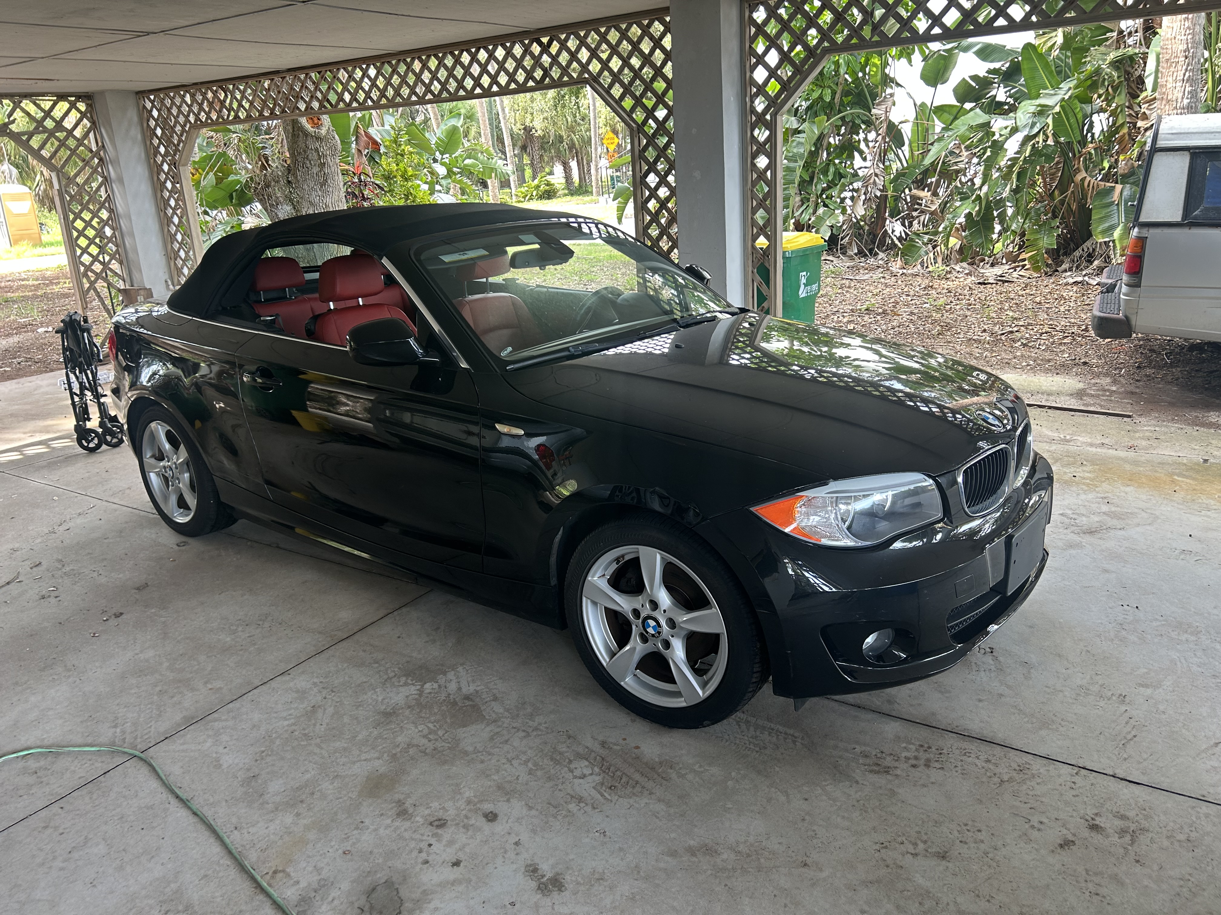 Used 2013 BMW 128i Convertible RWD image 10