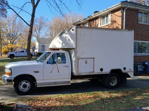 Used 1997 Ford F350 2WD Regular Cab image 1