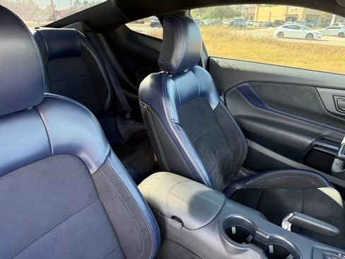 Used 2024 Ford Mustang Dark Horse image 10
