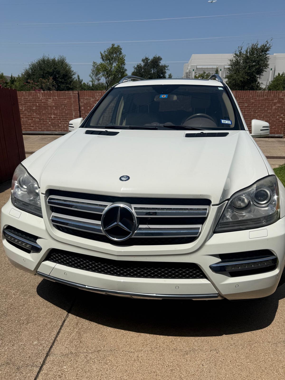 Used 2012 Mercedes-Benz GL 450 4MATIC image 1