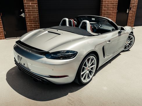 Used 2024 Porsche 718 Boxster GTS RWD image 6