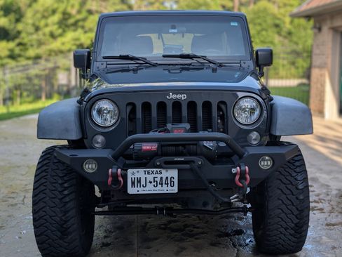Used 2016 Jeep Wrangler Unlimited Sport AWD/4WD image 2