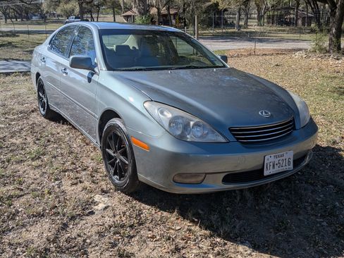 Used 2004 Lexus ES 330 image 1