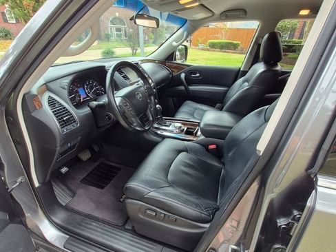 Used 2017 Nissan Armada SV image 8