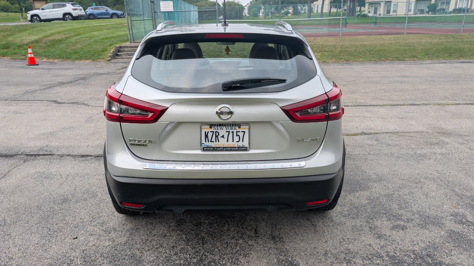 Used 2020 Nissan Rogue Sport SL AWD/4WD image 16