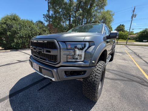 Used 2017 Ford F150 Raptor w/ Equipment Group 802A Luxury AWD/4WD image 2