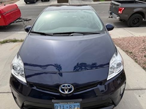 Used 2014 Toyota Prius Two image 9