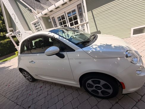 Used 2019 FIAT 500 e FWD image 10