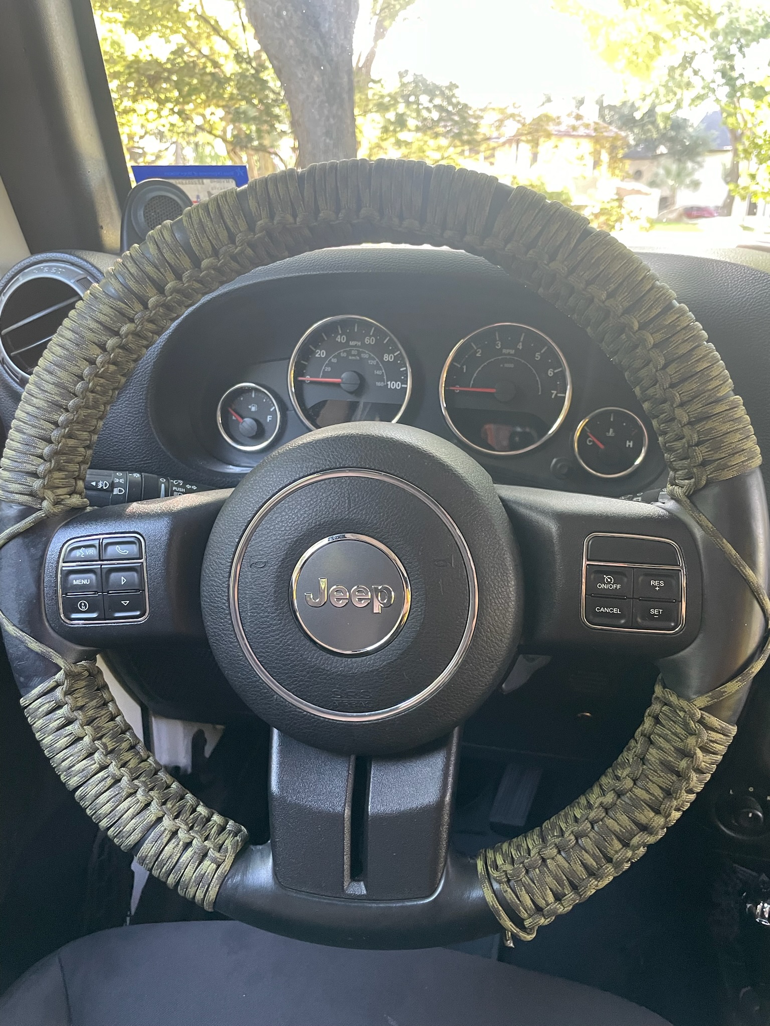 Used 2013 Jeep Wrangler Sport AWD/4WD image 9