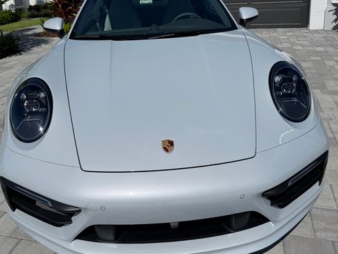 Used 2024 Porsche 911 Carrera 4 AWD/4WD image 4