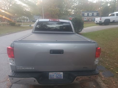 Used 2011 Toyota Tundra Limited image 5