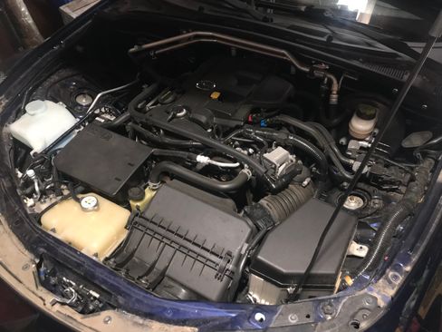 Used 2011 MAZDA MX-5 Miata Sport image 4