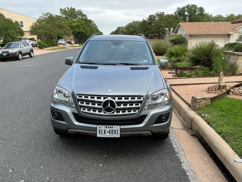 Used 2011 Mercedes-Benz ML 350 4MATIC image 2
